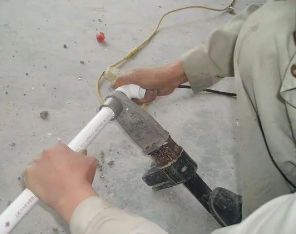 岭东漏水维修电话